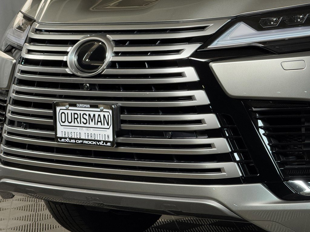 New 2025 Lexus LX 600 4WD w/ Luxury Package image 3