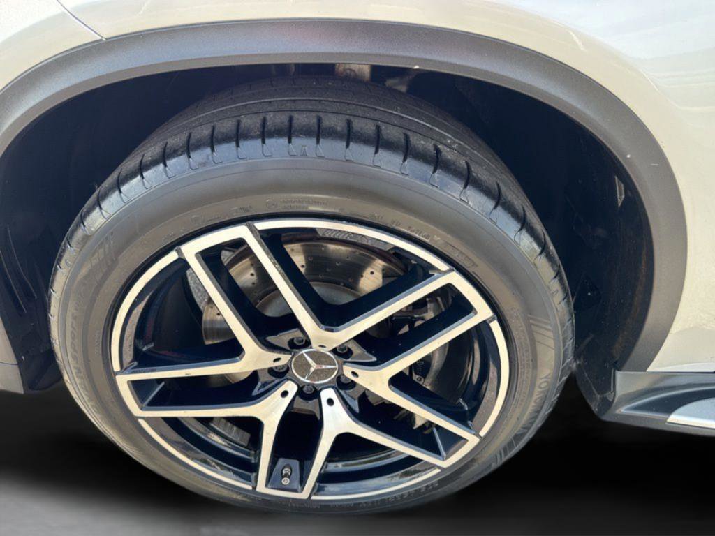 Used 2019 Mercedes-Benz GLE 43 AMG 4MATIC Coupe w/ Premium 3 Package image 22