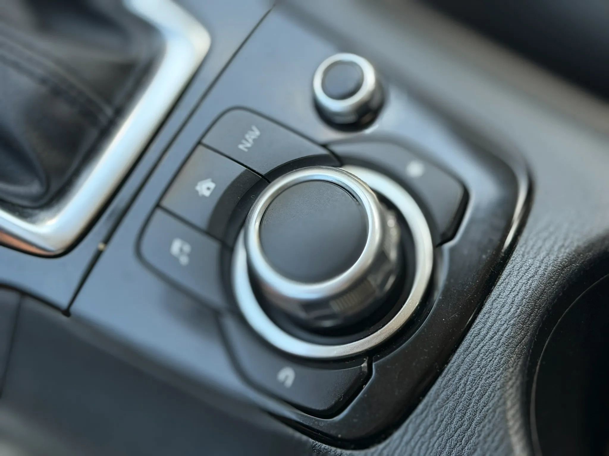 Used 2016 MAZDA MAZDA3 i Sport image 31