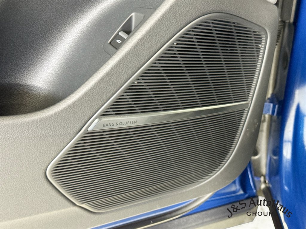 Used 2024 Audi SQ8 Prestige w/ Prestige Package AWD/4WD image 25