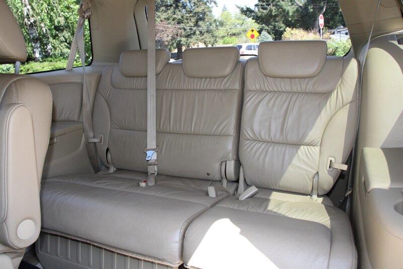 Used 2010 Honda Odyssey EX-L image 16