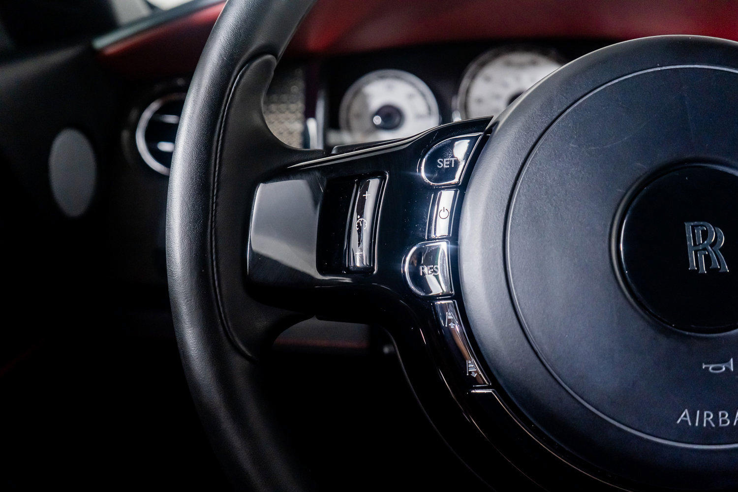 Used 2019 Rolls-Royce Wraith image 42