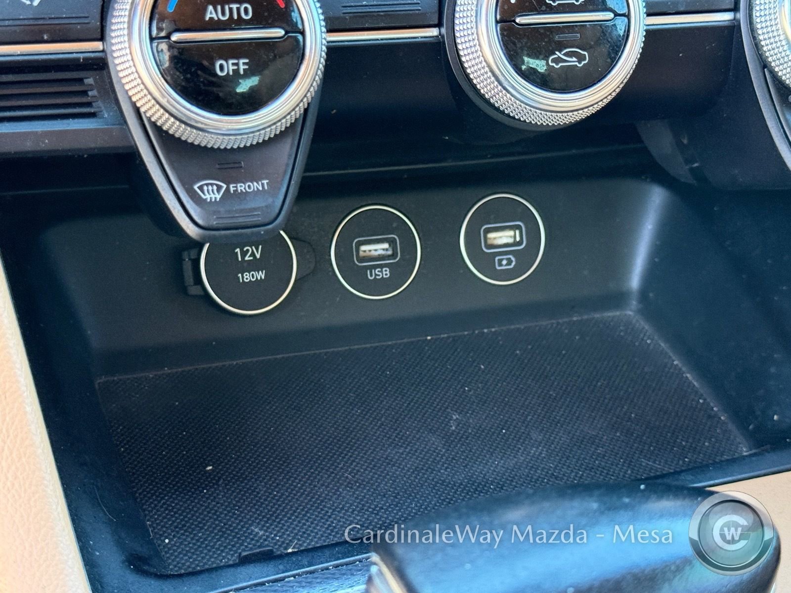 Used 2022 Genesis G70 3.3T image 23