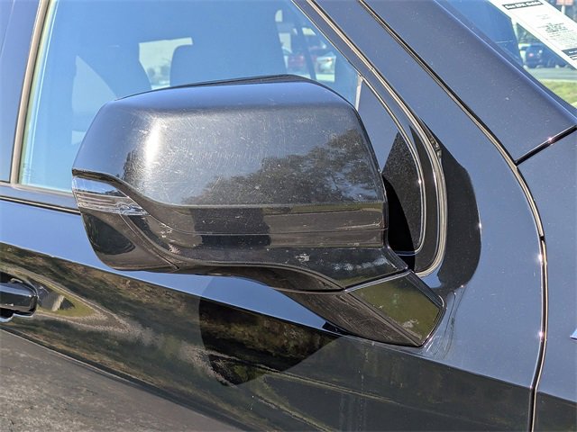 Used 2021 Chevrolet Suburban Z71 w/ Z71 Off-Road Package image 10