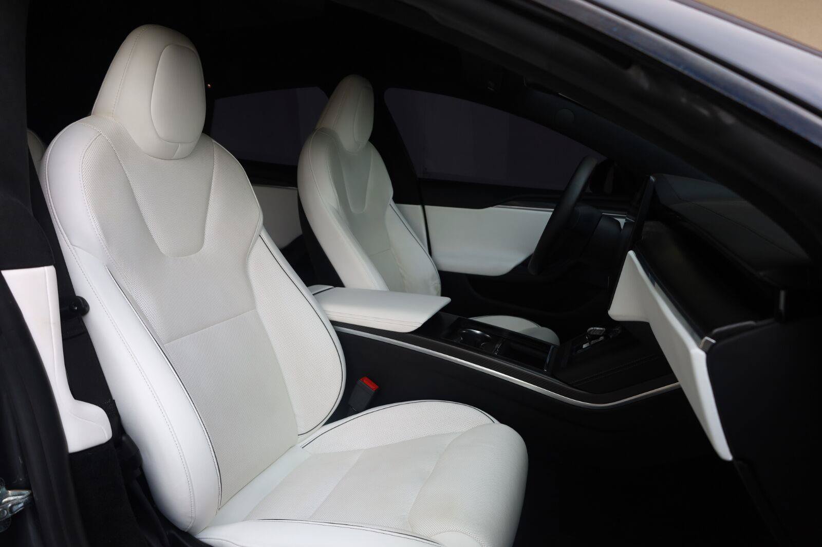 Used 2022 Tesla Model S Plaid AWD/4WD image 22