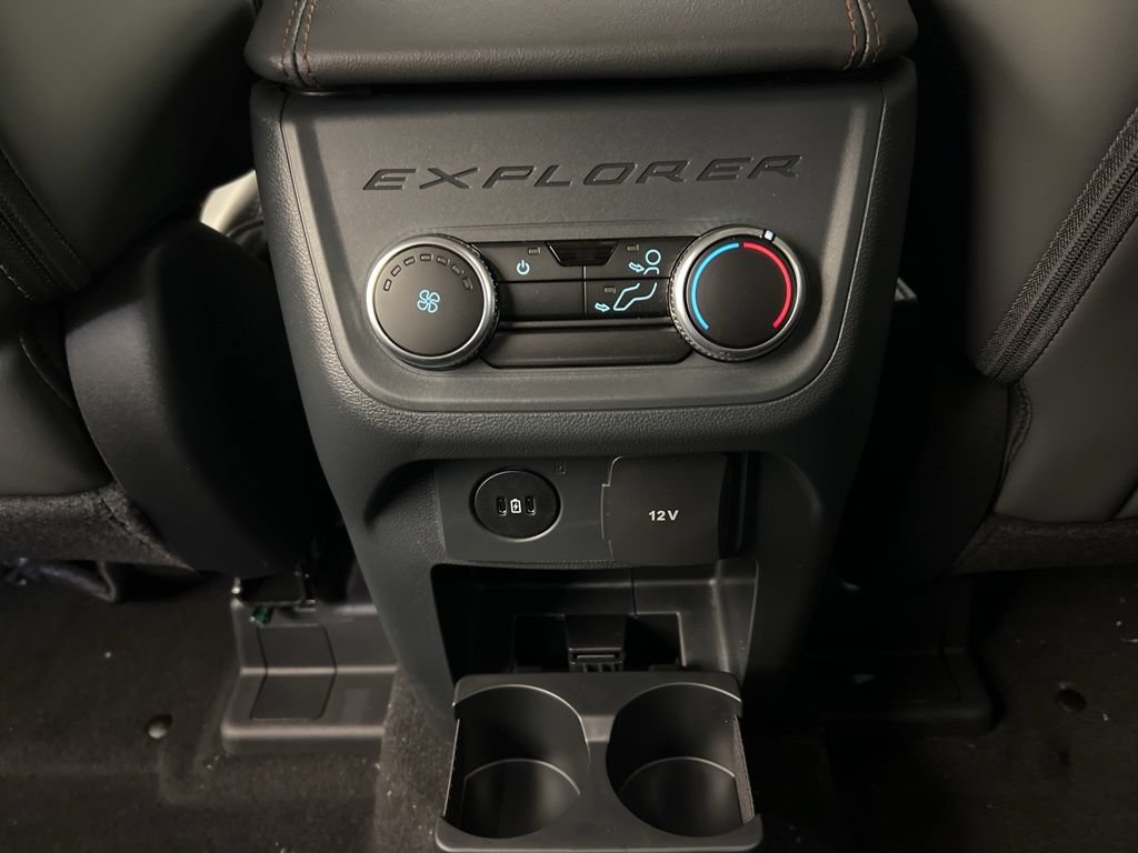 New 2026 Ford Explorer Active w/ Active Comfort Package AWD/4WD image 32