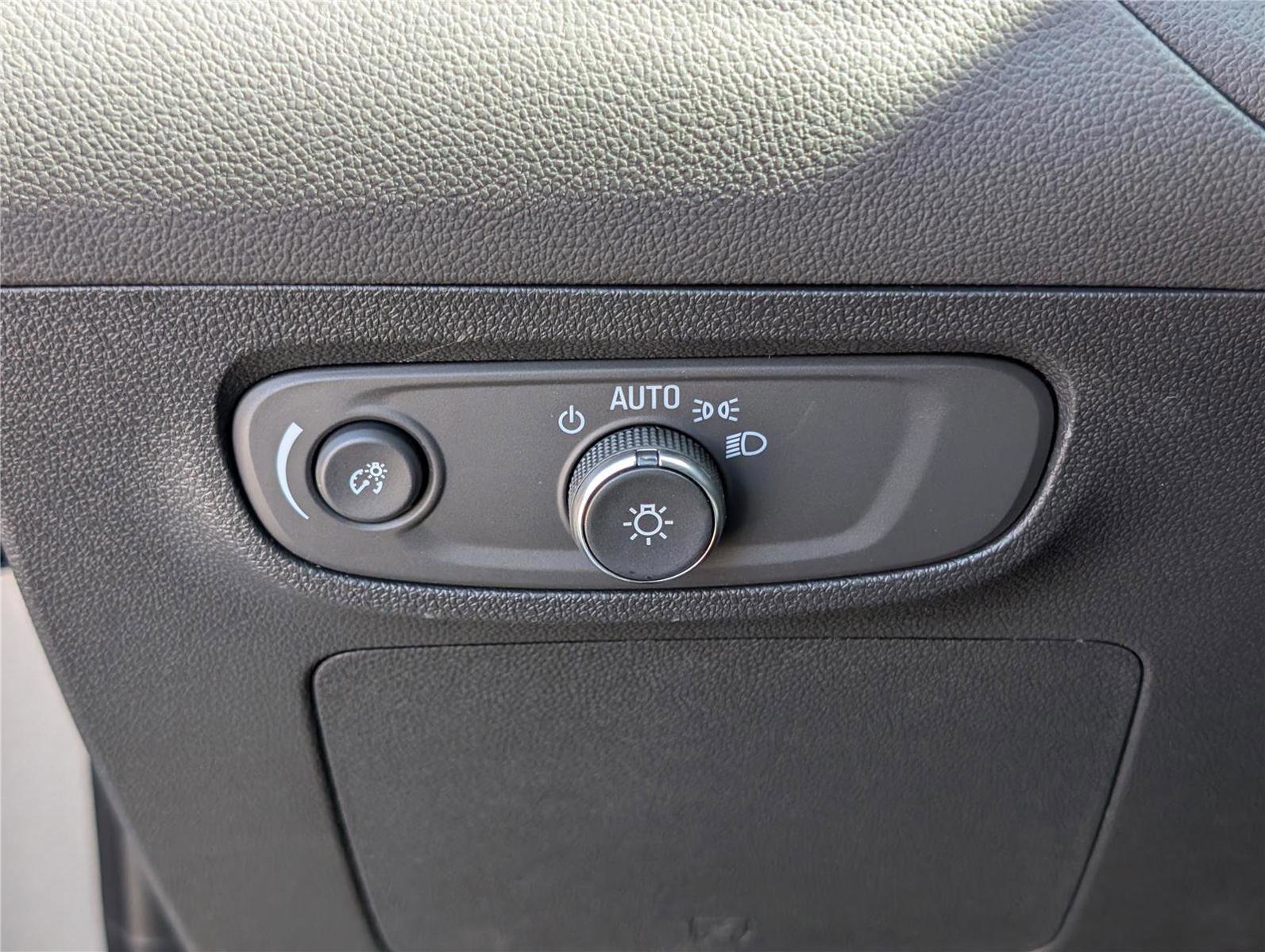 New 2026 Buick Encore GX Sport Touring w/ Advanced Technology Package image 18