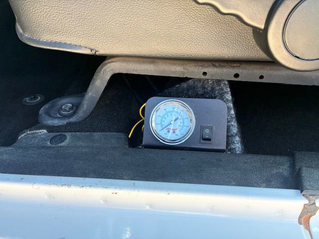 Used 2014 Jeep Wrangler Unlimited Rubicon w/ Connectivity Group AWD/4WD image 12