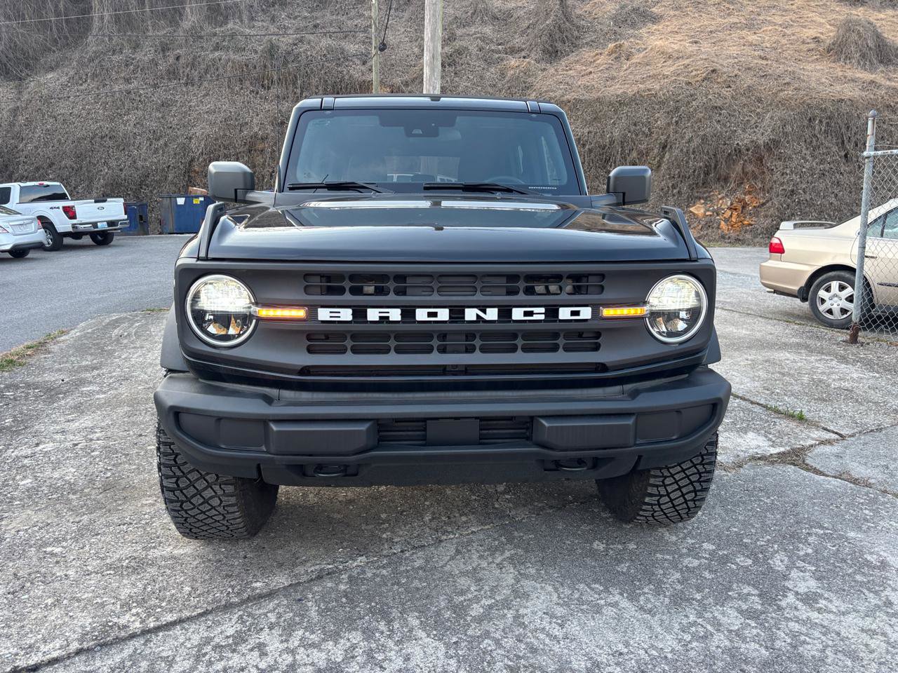 New 2025 Ford Bronco 4-Door image 5
