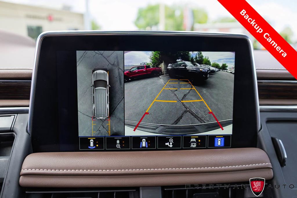 Used 2024 Chevrolet Suburban High Country AWD/4WD image 12