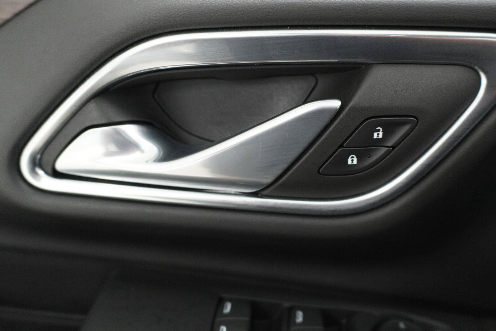 Used 2023 Chevrolet Tahoe LS RWD image 18