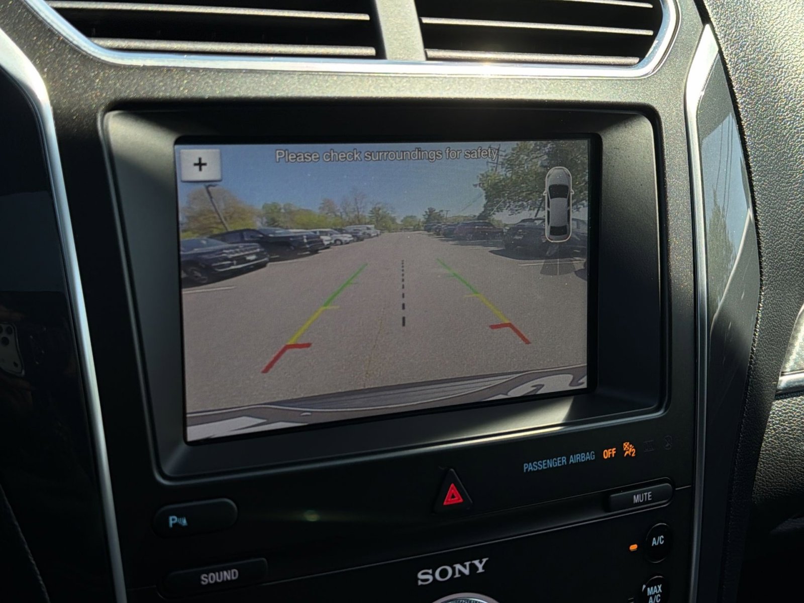 Used 2019 Ford Explorer Sport image 19