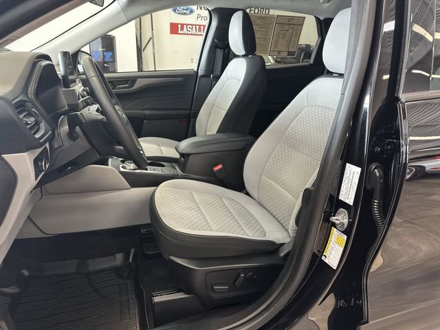 Used 2023 Ford Escape Active AWD/4WD image 4