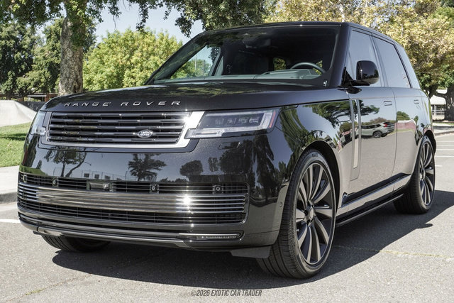 Used 2026 Land Rover Range Rover SV AWD/4WD image 14