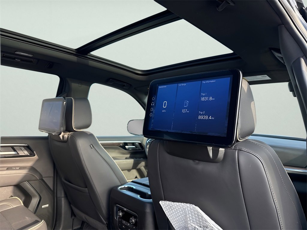 Used 2025 Chevrolet Tahoe Premier image 12