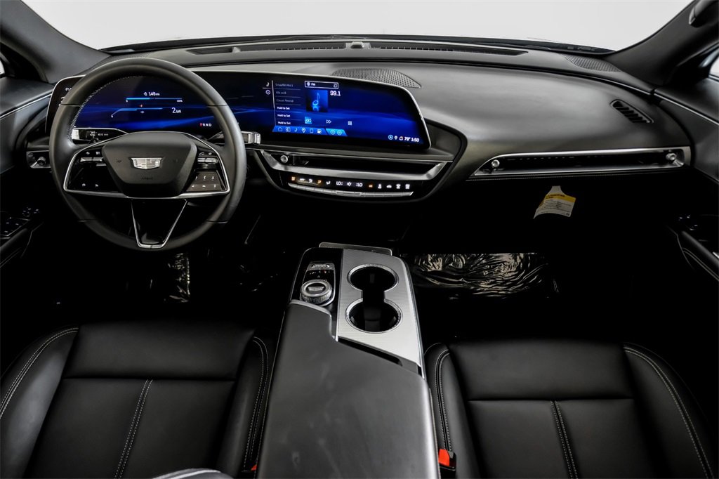 Used 2024 Cadillac Lyriq Tech image 13