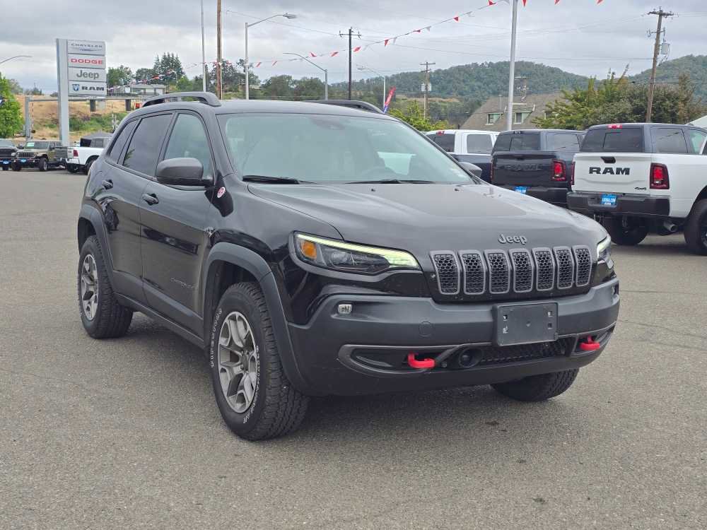Used 2021 Jeep Cherokee Trailhawk AWD/4WD image 11