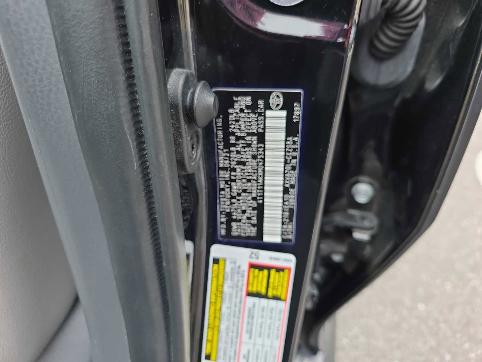 Used 2021 Toyota Camry SE image 25