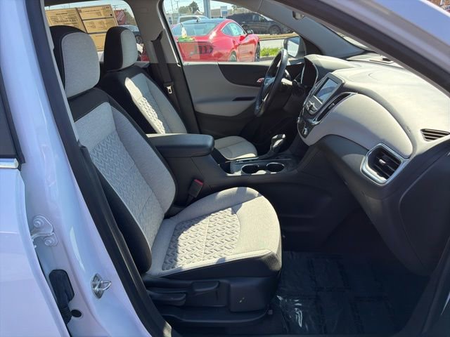 Used 2023 Chevrolet Equinox LT w/ Driver Convenience Package AWD/4WD image 17