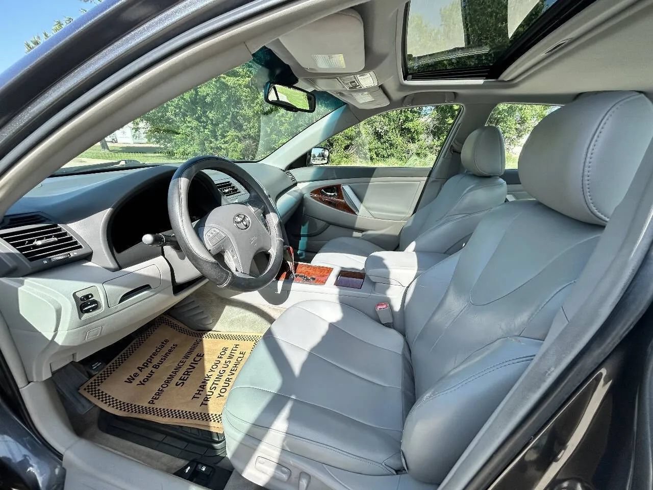 Used 2009 Toyota Camry XLE FWD image 12