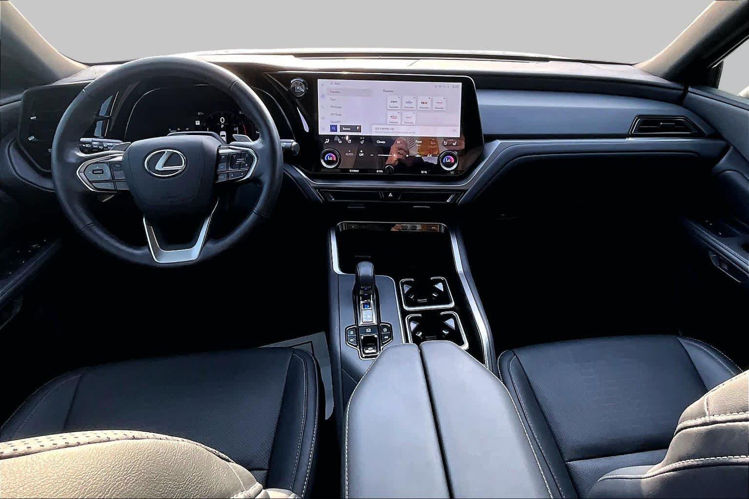 Used 2025 Lexus TX 350 AWD w/ Technology Package image 16