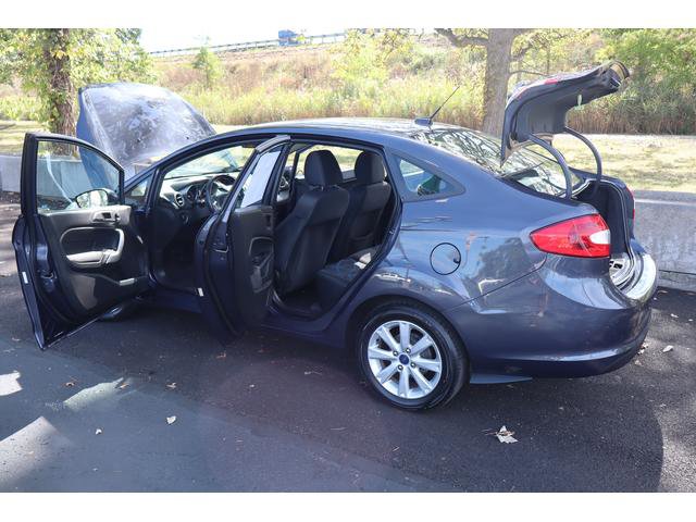 Used 2013 Ford Fiesta SE image 15