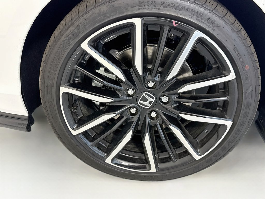 New 2026 Honda Accord Touring image 31