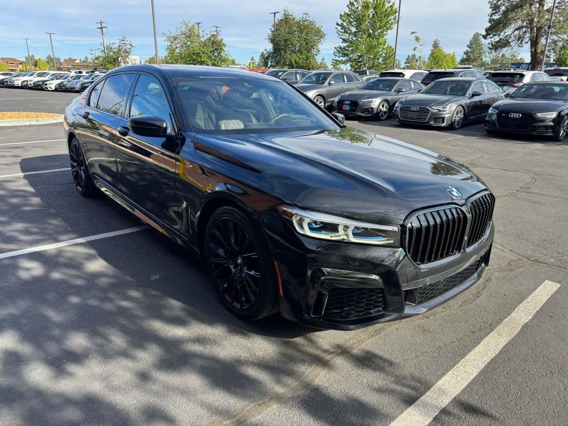 Used 2020 BMW 750i xDrive w/ Executive Package AWD/4WD image 7