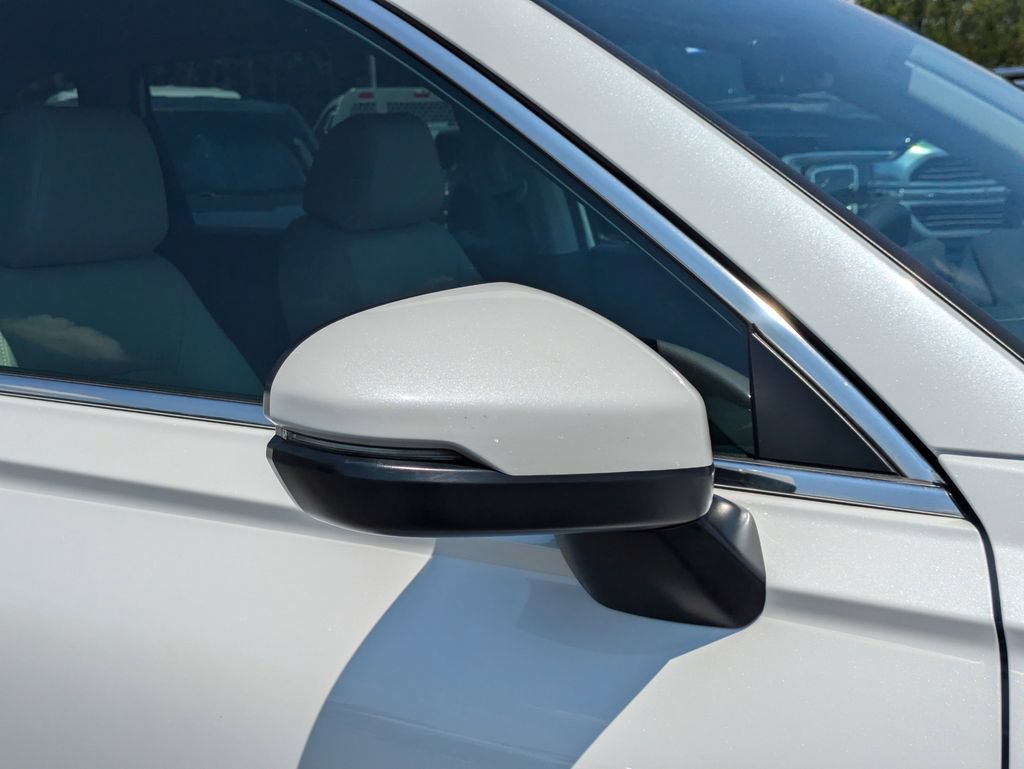 Used 2024 Honda CR-V EX-L image 12