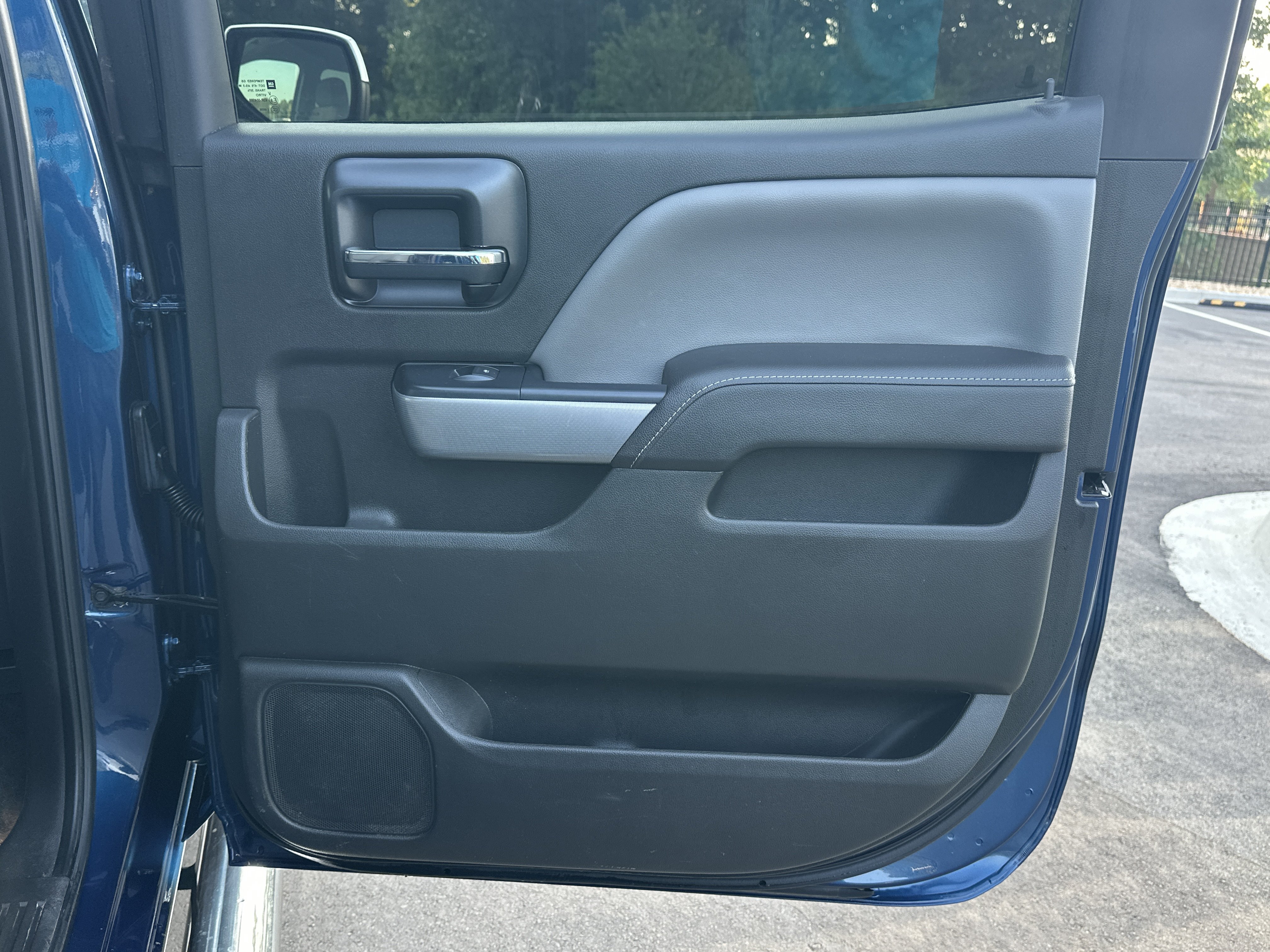 Used 2017 Chevrolet Silverado 1500 LT w/ All Star Edition AWD/4WD image 17