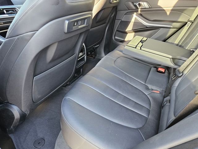 Used 2022 BMW X5 xDrive40i w/ M Sport Package AWD/4WD image 18