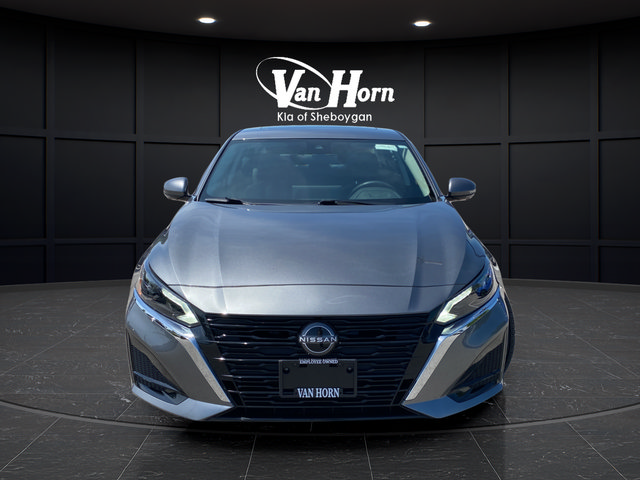 Used 2023 Nissan Altima 2.5 SL AWD/4WD image 2