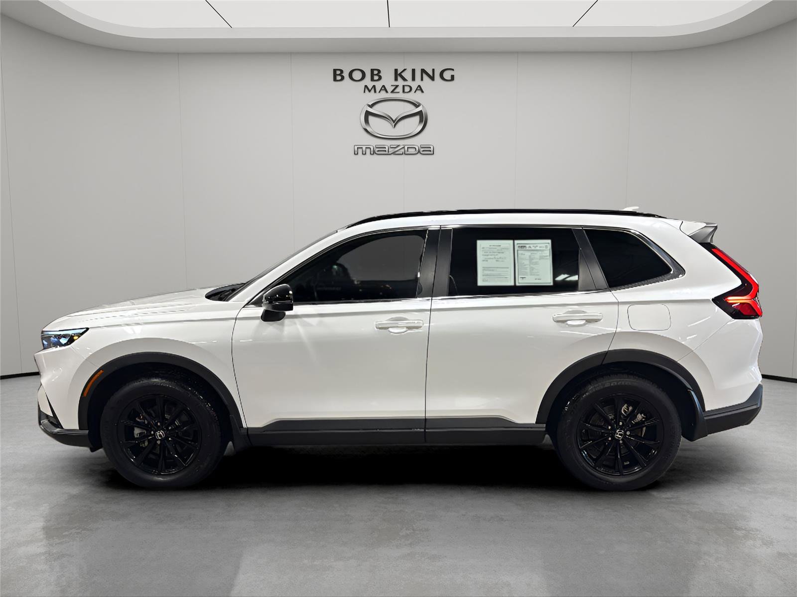 Used 2023 Honda CR-V Sport image 2