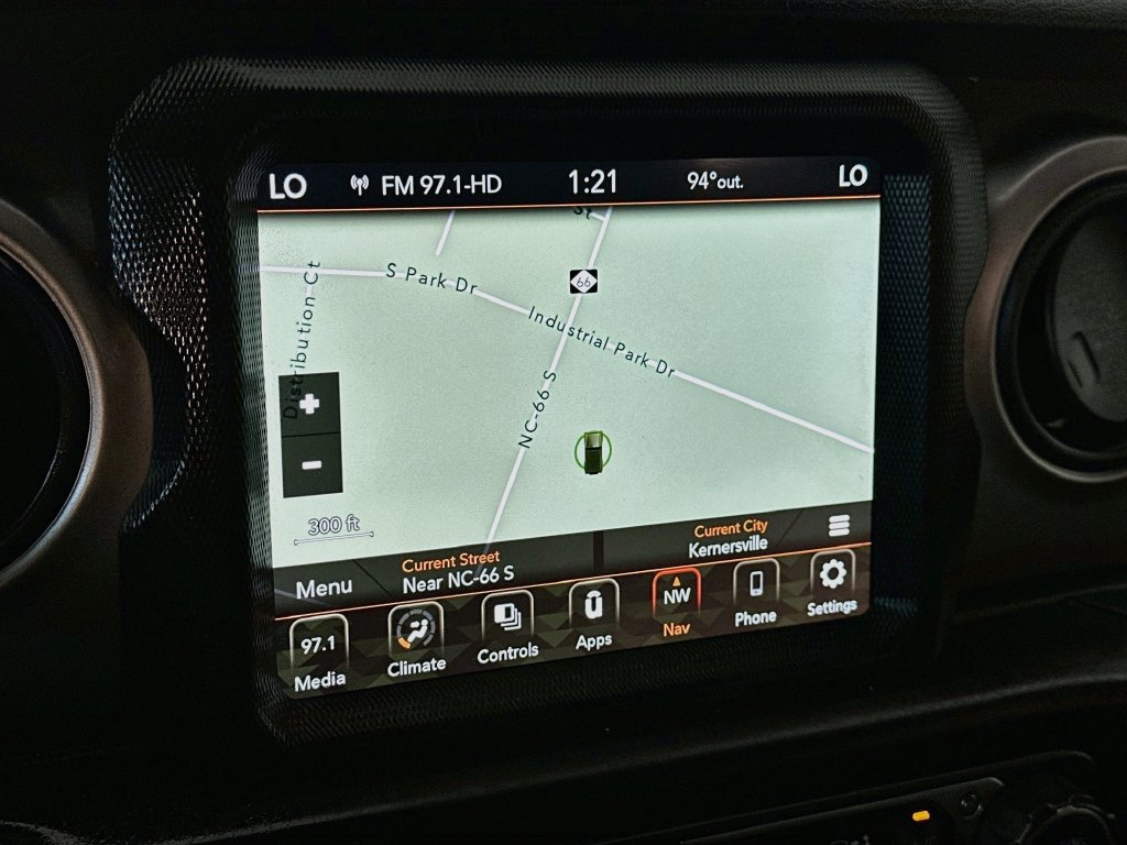 Used 2021 Jeep Wrangler Sport AWD/4WD image 19
