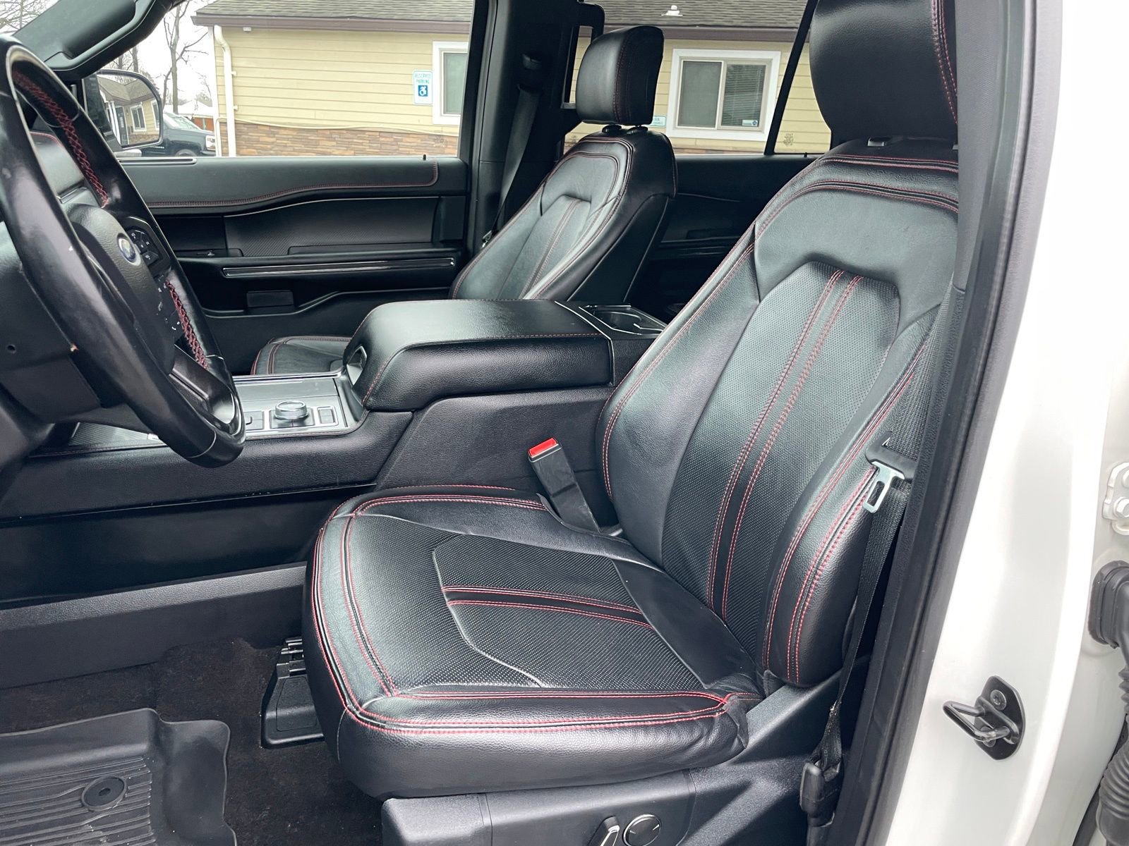 Used 2020 Ford Expedition Limited w/ Equipment Group 303A image 26