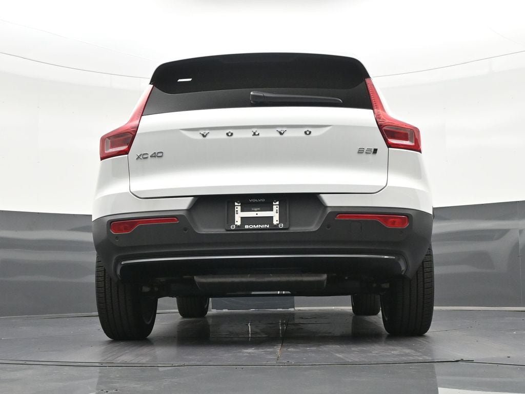 New 2026 Volvo XC40 B5 Plus w/ Climate Package AWD/4WD image 20