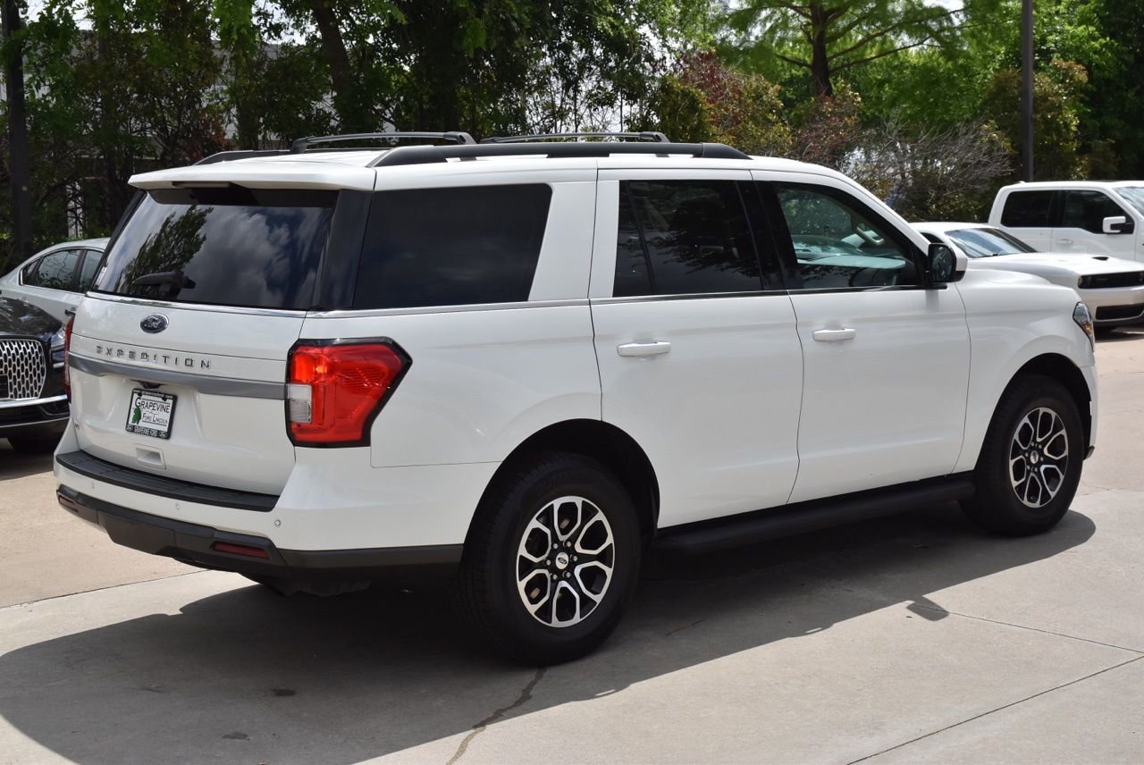 Certified 2022 Ford Expedition XLT RWD image 7