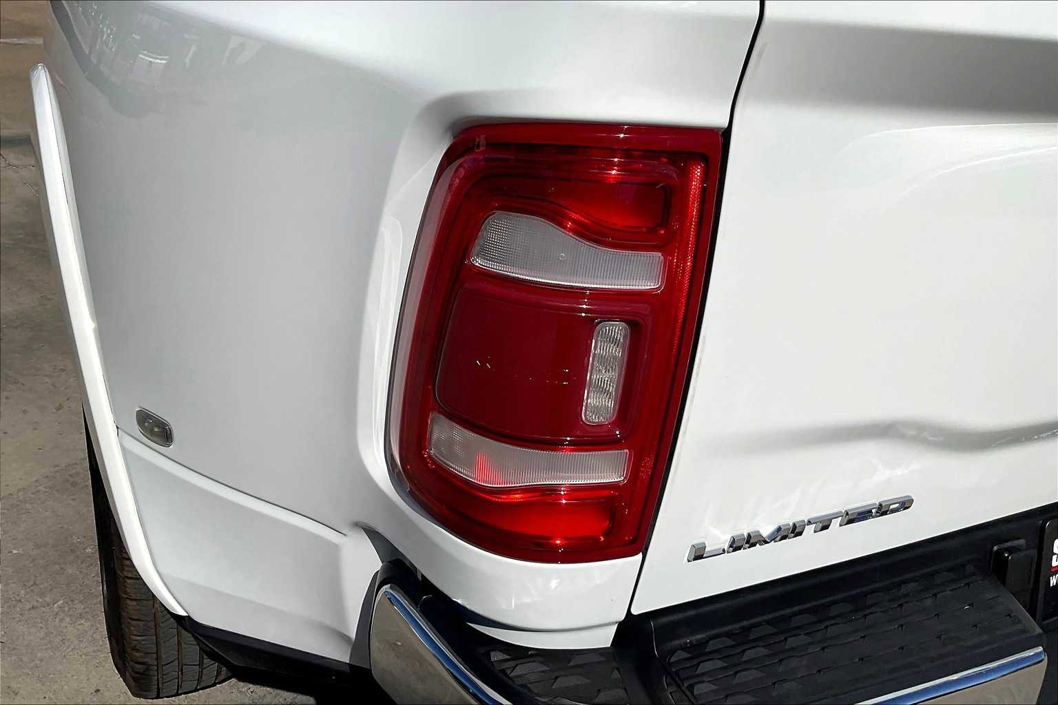 Certified 2024 RAM 3500 Limited image 27