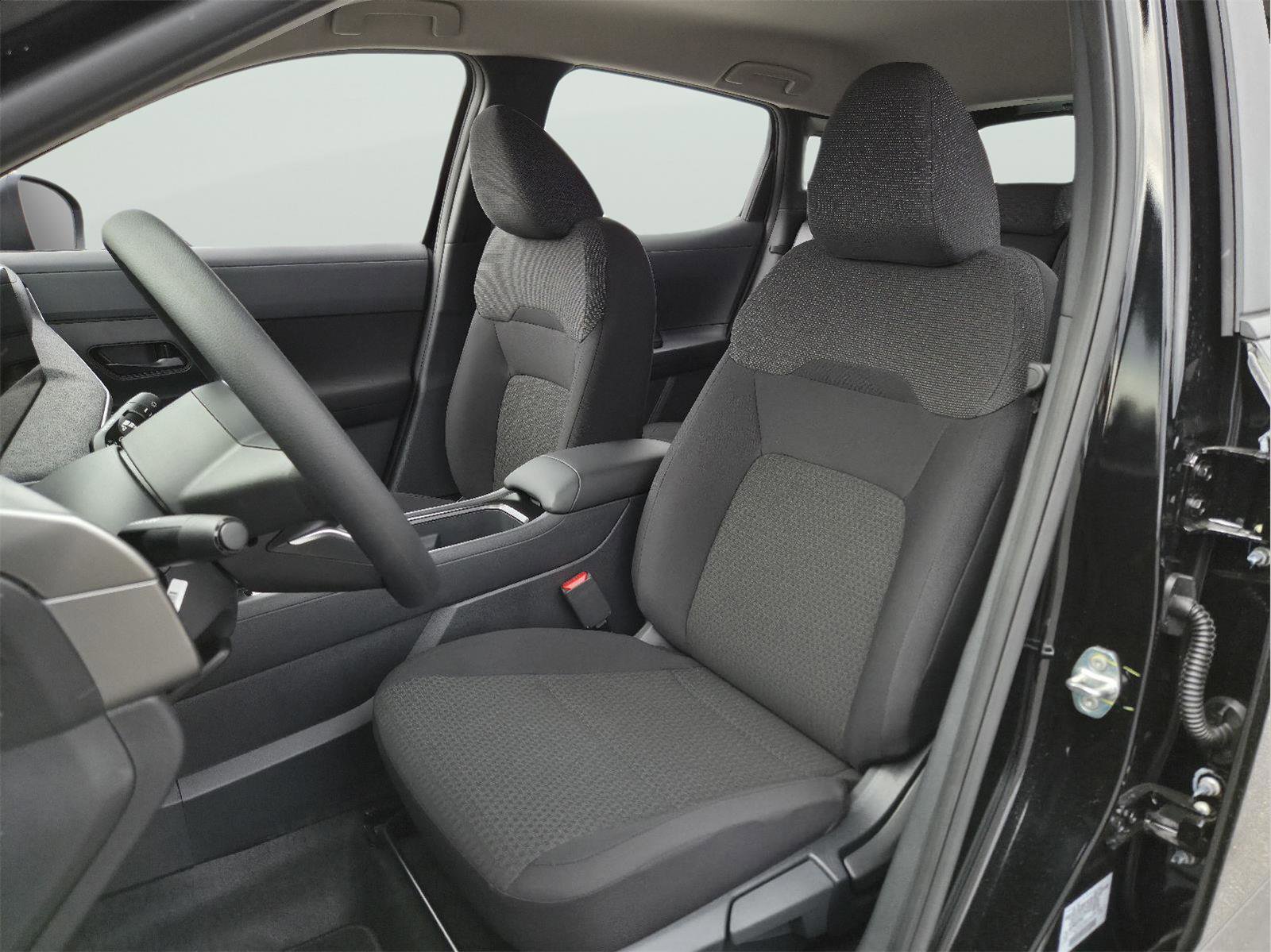 New 2026 Nissan Kicks SR image 10