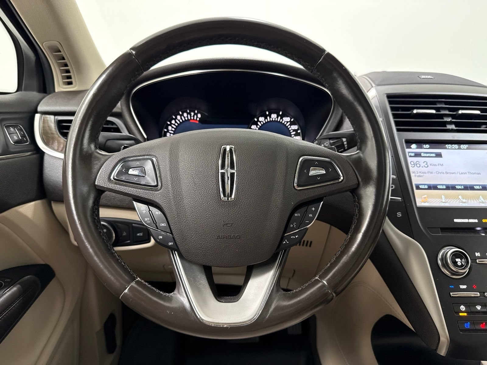 Used 2017 Lincoln MKC Reserve w/ Lincoln MKC Climate Package AWD/4WD image 24