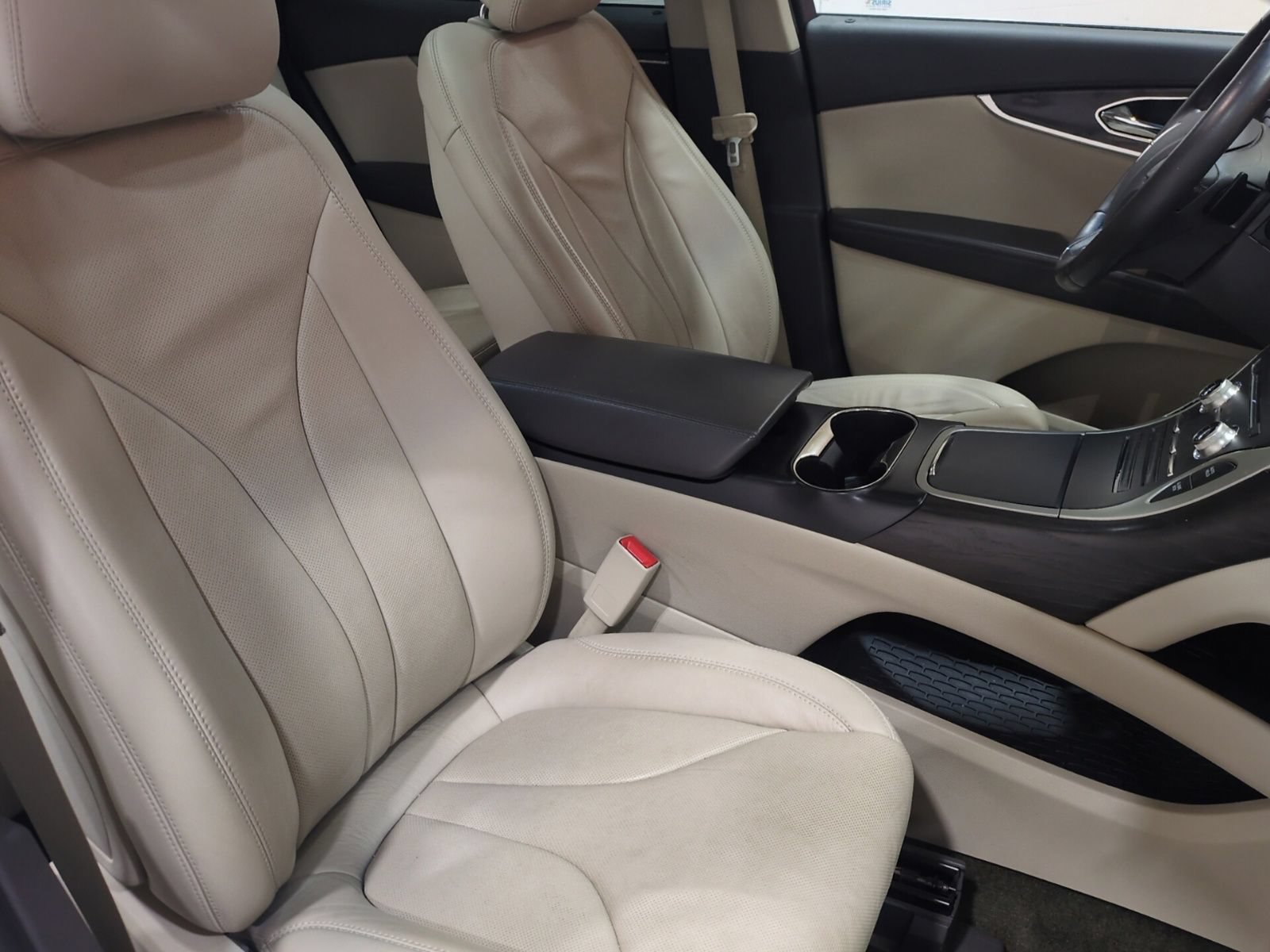 Used 2018 Lincoln MKX Reserve w/ Lincoln MKX Climate Package AWD/4WD image 10