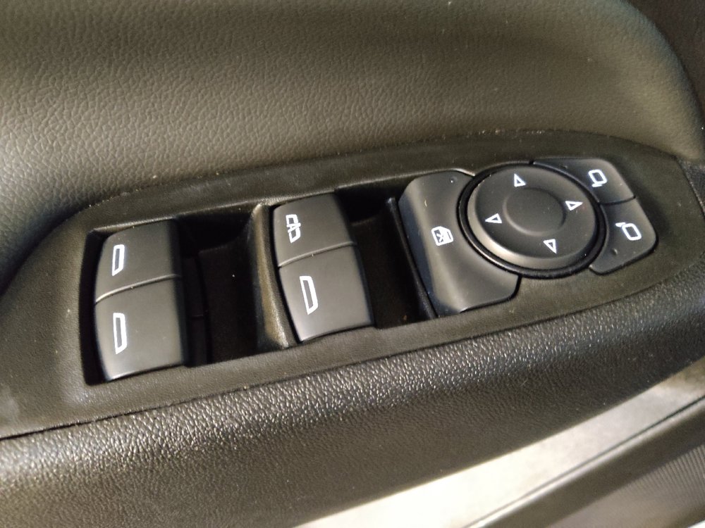 Used 2021 Chevrolet Equinox LS FWD image 27