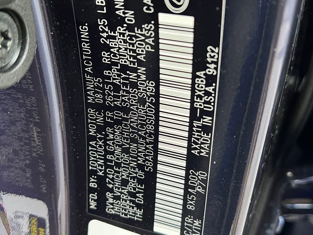 New 2025 Lexus ES 300h w/ Premium Package image 31