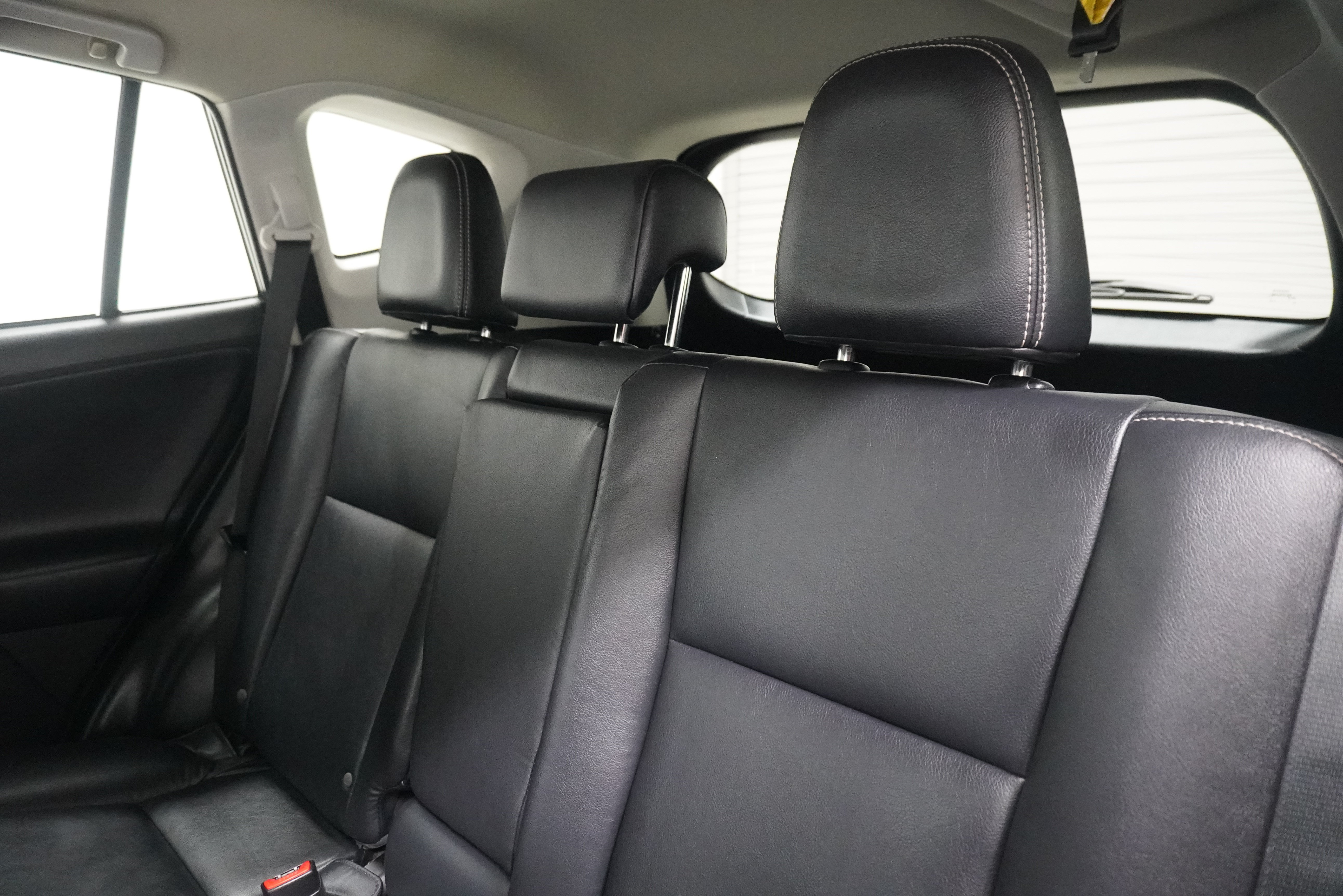 Used 2015 Toyota RAV4 Limited FWD image 11