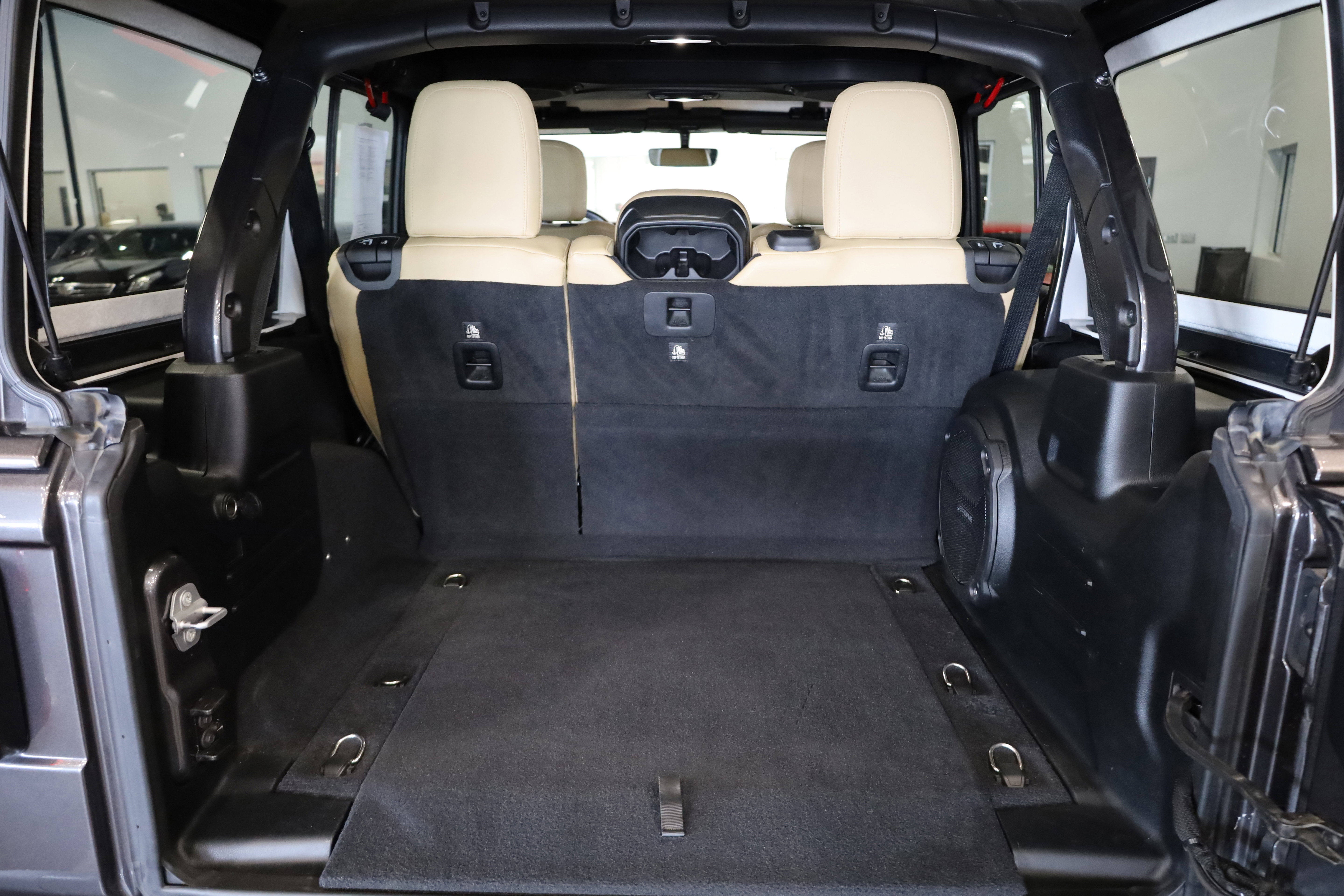 Used 2018 Jeep Wrangler Unlimited Rubicon image 7