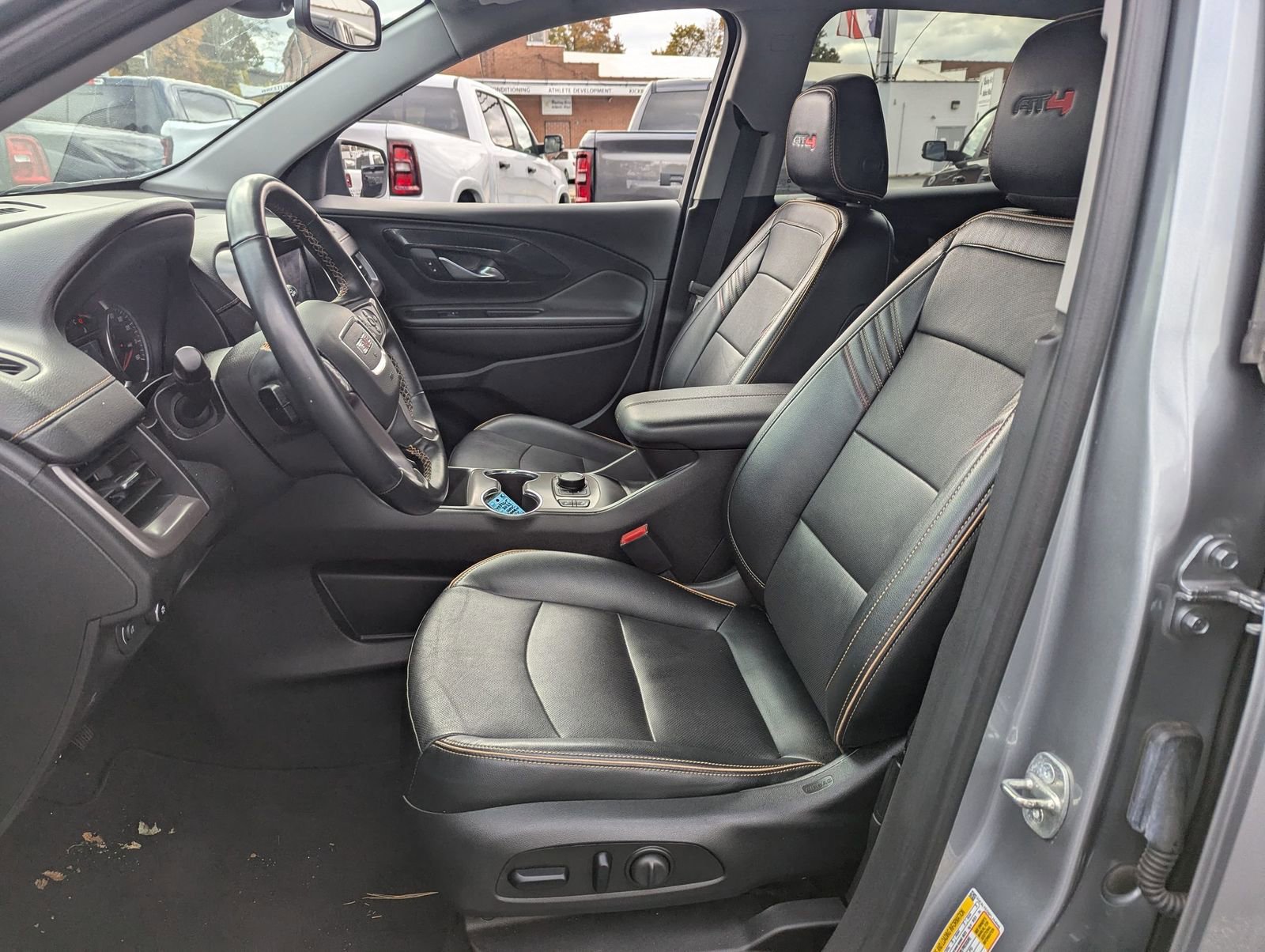Used 2023 GMC Terrain AT4 image 7