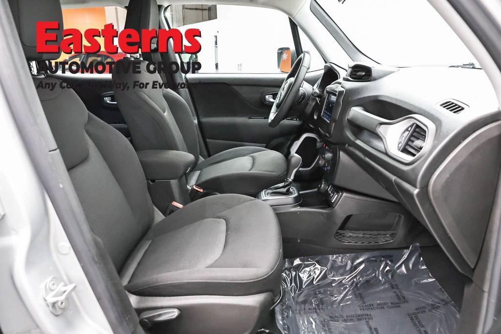 Used 2021 Jeep Renegade Sport image 24