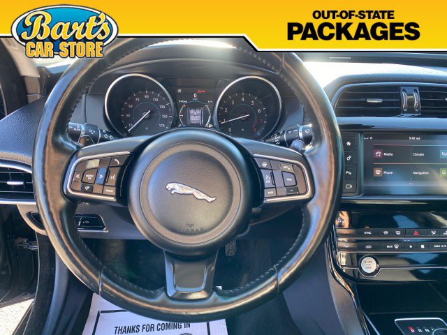 Used 2018 Jaguar XE Premium AWD/4WD image 28