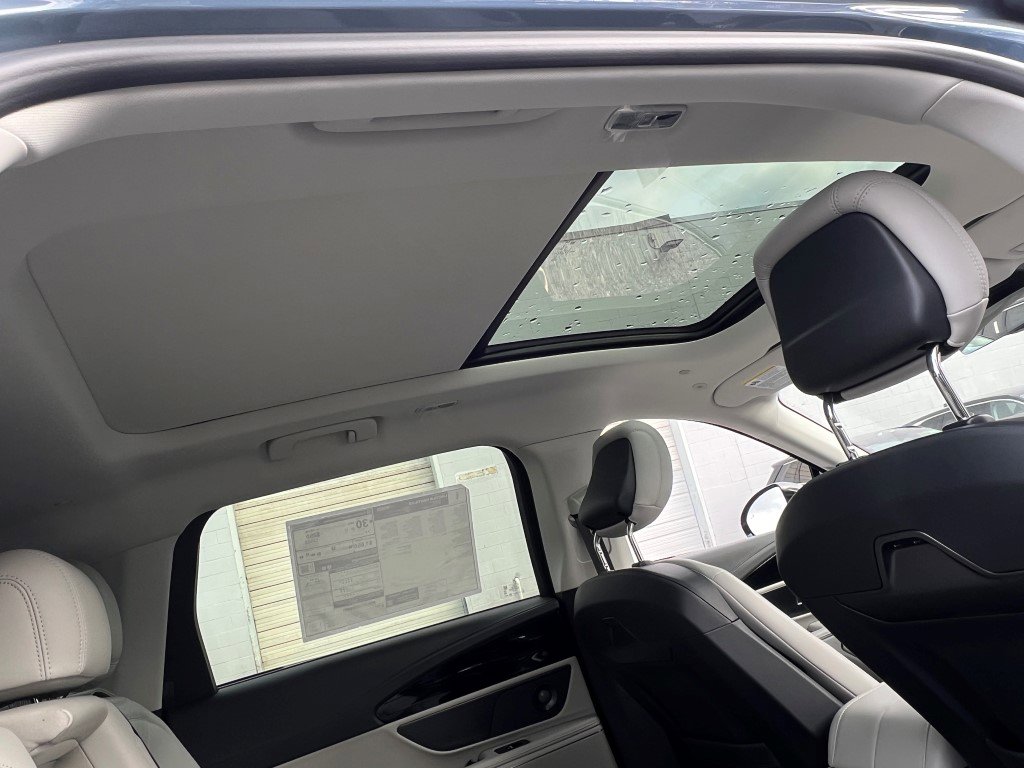 New 2026 Lincoln Nautilus Reserve w/ Jet Appearance Package image 9