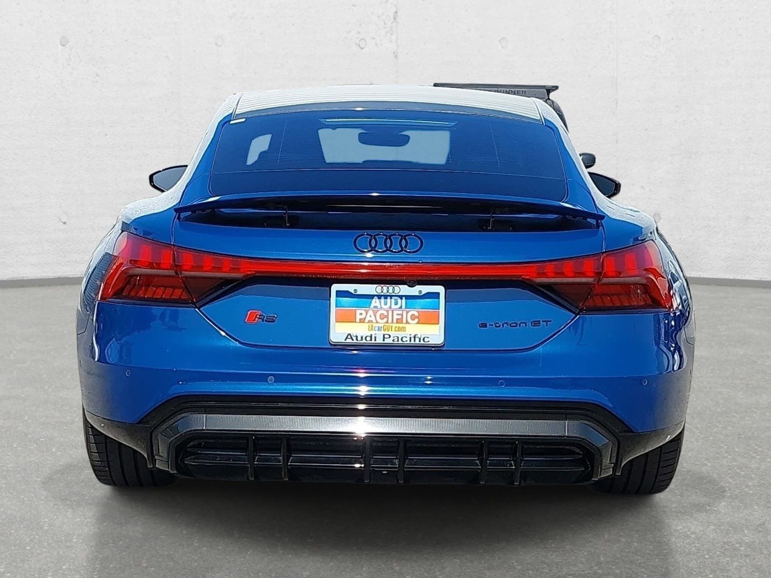 Used 2023 Audi RS e-tron GT w/ Carbon Performance Package AWD/4WD image 6